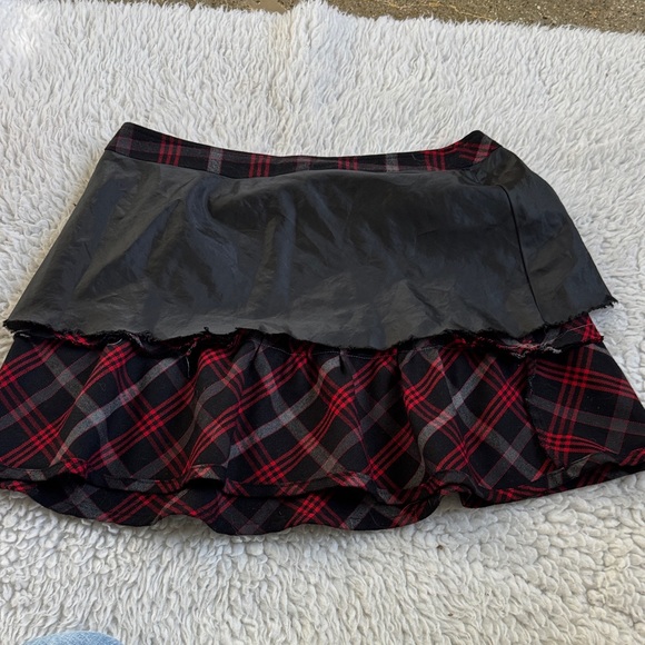 Y2K Plaid Mini Skirt - Picture 7 of 7